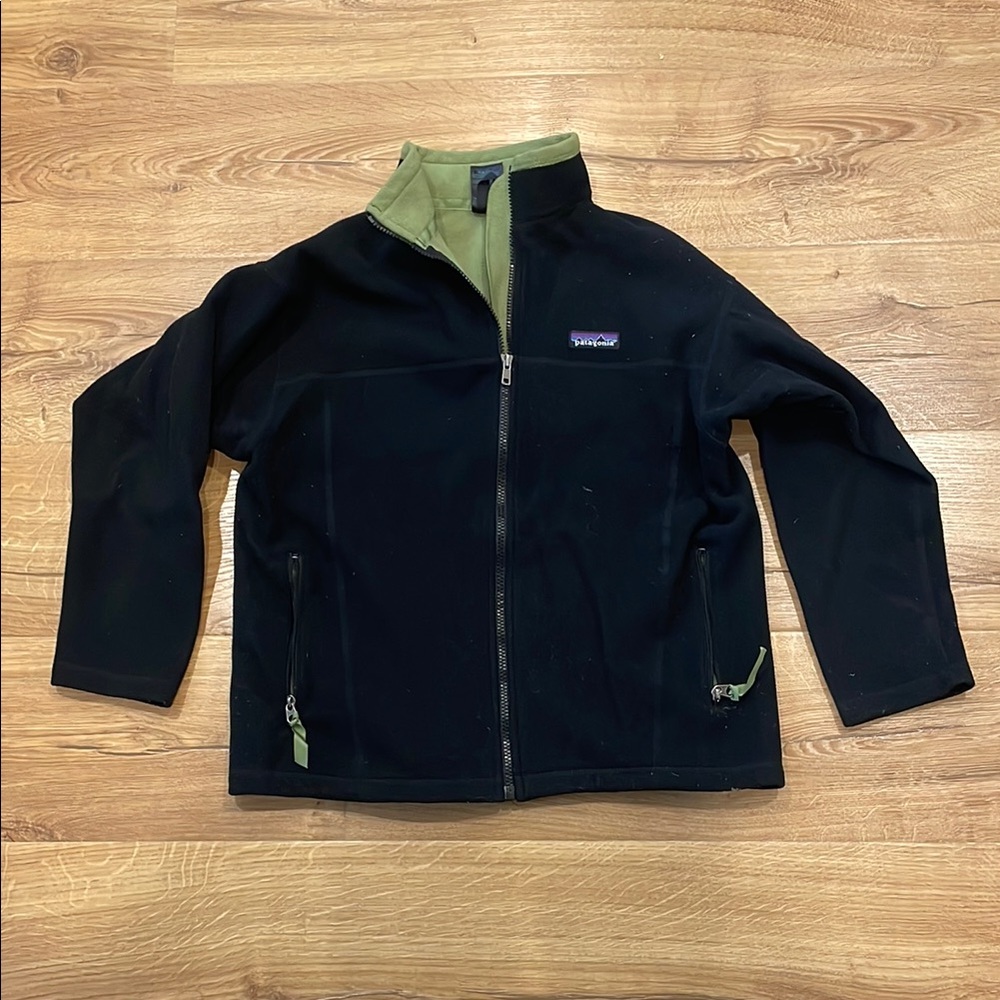 Kid's Patagonia Synchilla Windproof Jacket (youth large)